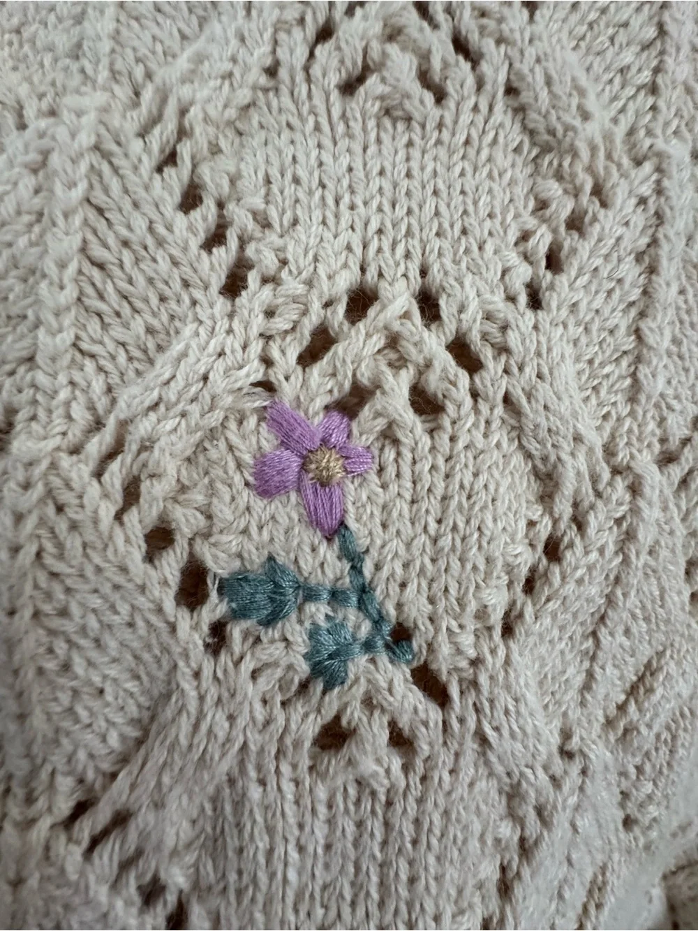 Zara Girls Beige Knit Two-Piece Set with Subtle Embroidered Flowers